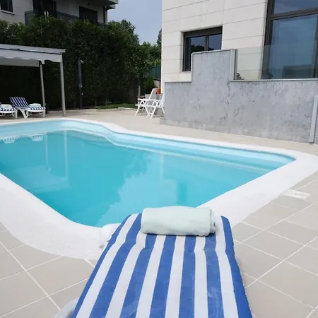 Vila Blanca Villa *